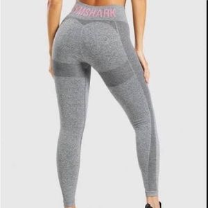 EUC GYMSHARK FLEX HIGH WAISTED LEGGINGS, GREY w/PINK LOGO SIZE SMALL